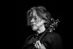 Library _021116_SB_GlennGuitar2