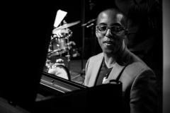 Library_080416_SB_KevinPiano3