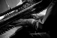Library _041317_SB_JimPianoHands